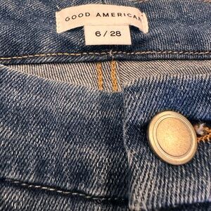 Good American Jeans-Size 0/28 99% Cotton 1% Viscose